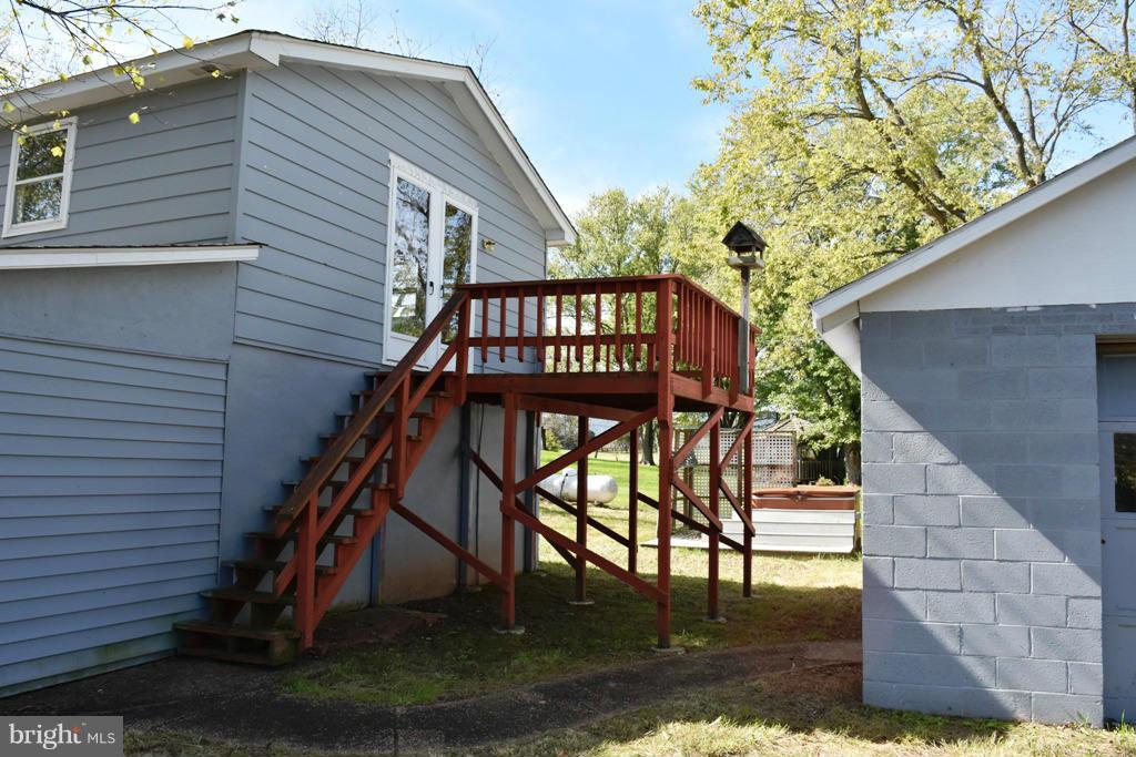 2625 Logmill Road Haymarket, VA 20169 - Photo 3 of 28 Exterior (Rear)