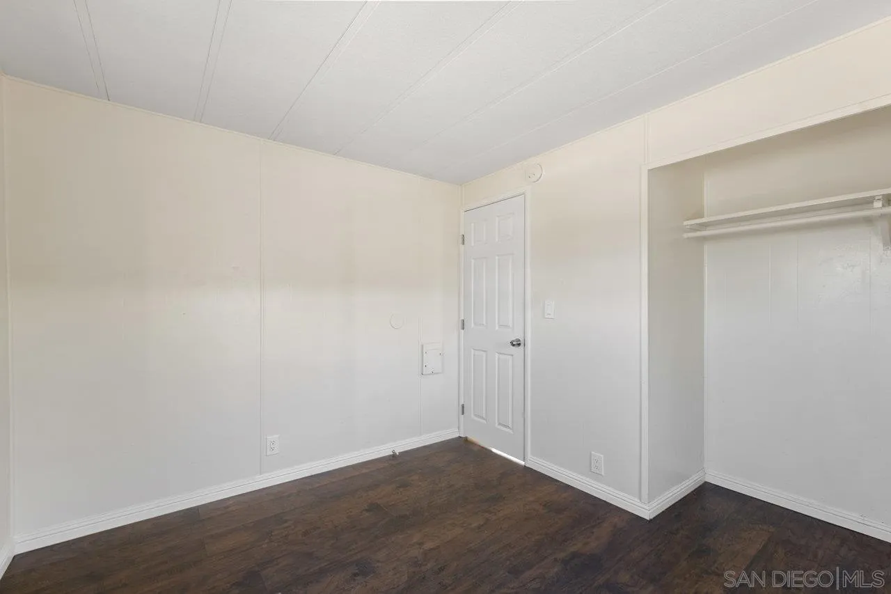 900 Howard Avenue, Unit 54 Escondido, CA 92029 - Photo 18 of 25 a view of an empty room