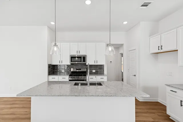 $259,990 | 812 Vlg Brk Drive, Willis, TX 77378