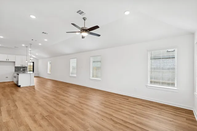 $259,990 | 812 Vlg Brk Drive, Willis, TX 77378