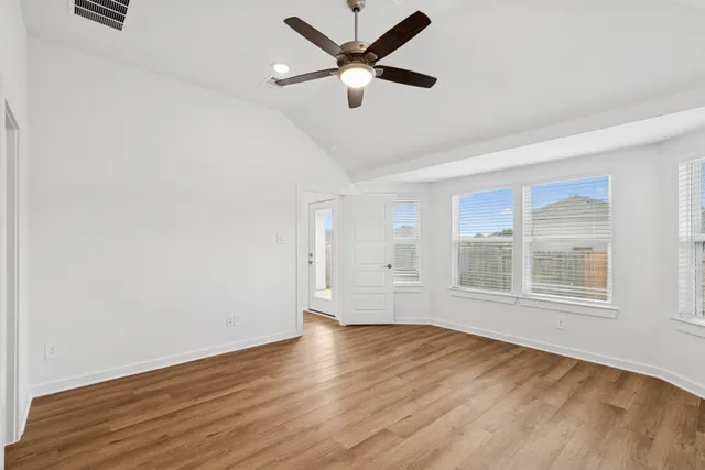 $259,990 | 812 Vlg Brk Drive, Willis, TX 77378