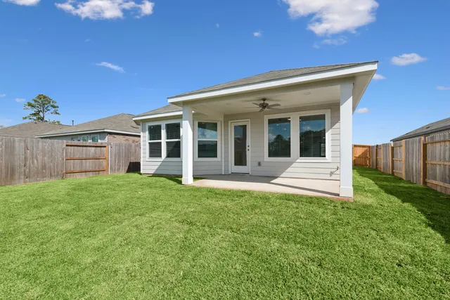 $259,990 | 812 Vlg Brk Drive, Willis, TX 77378