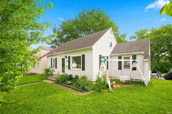 $249,900 | 2904 Kentucky Avenue, Fort Wayne, IN 46805