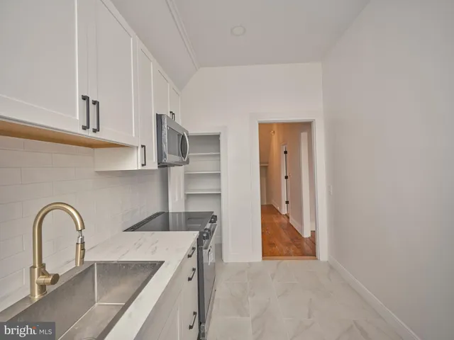 $3,890 | 18 West Bridge Street, New Hope, PA 18938