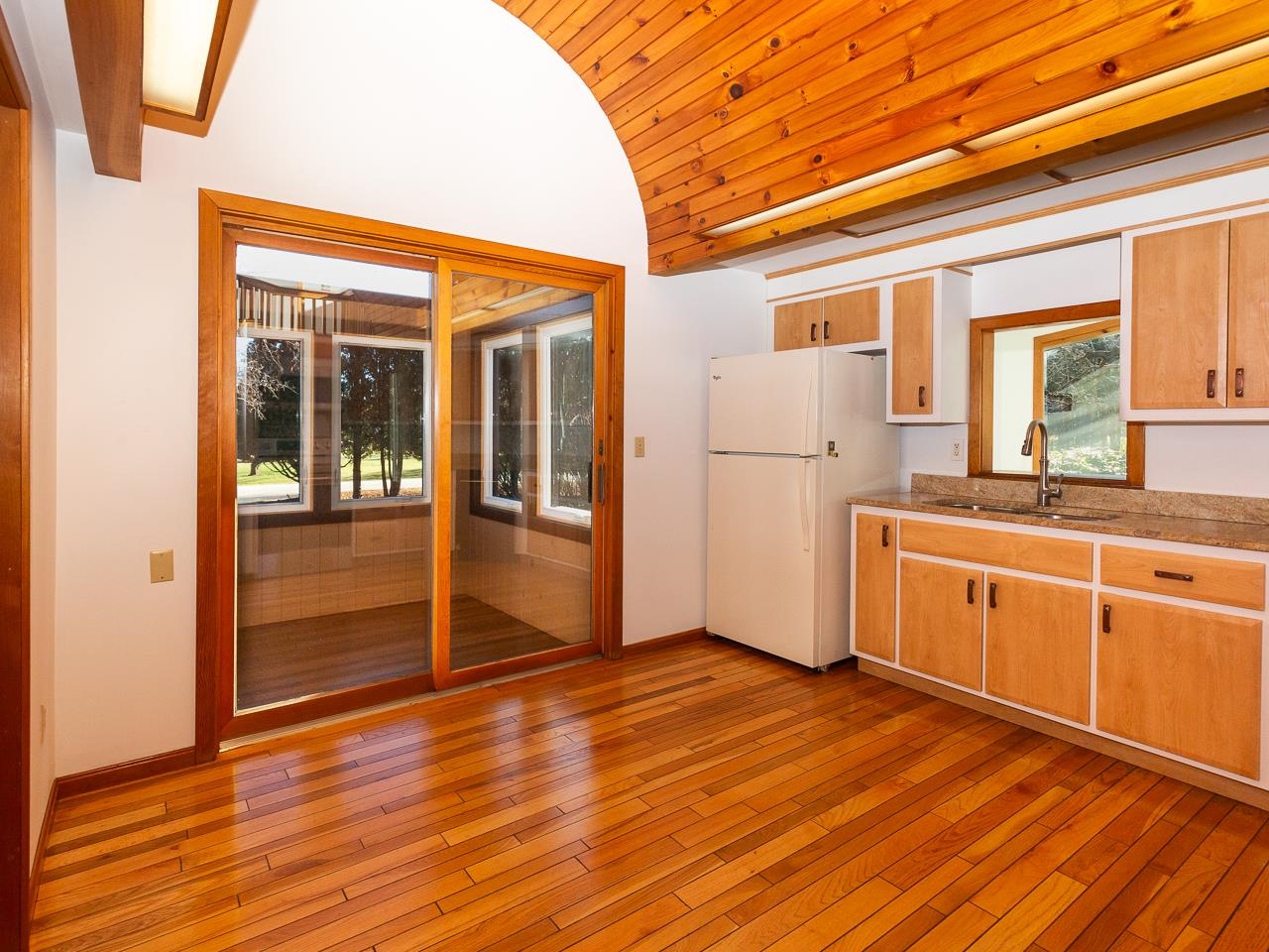 7 Apple Way Stratham, NH 03885 - Photo 2 of 39