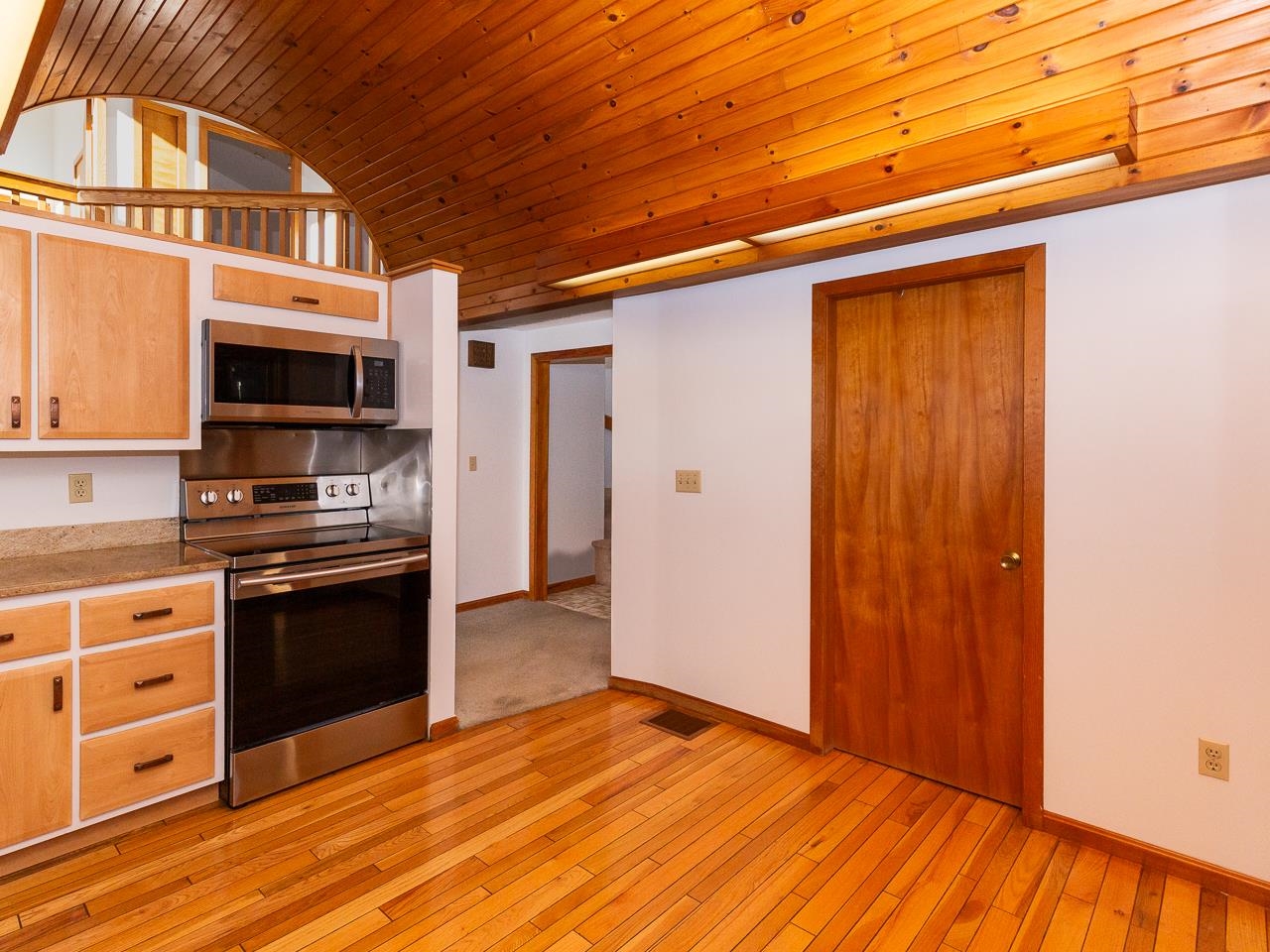 7 Apple Way Stratham, NH 03885 - Photo 34 of 39