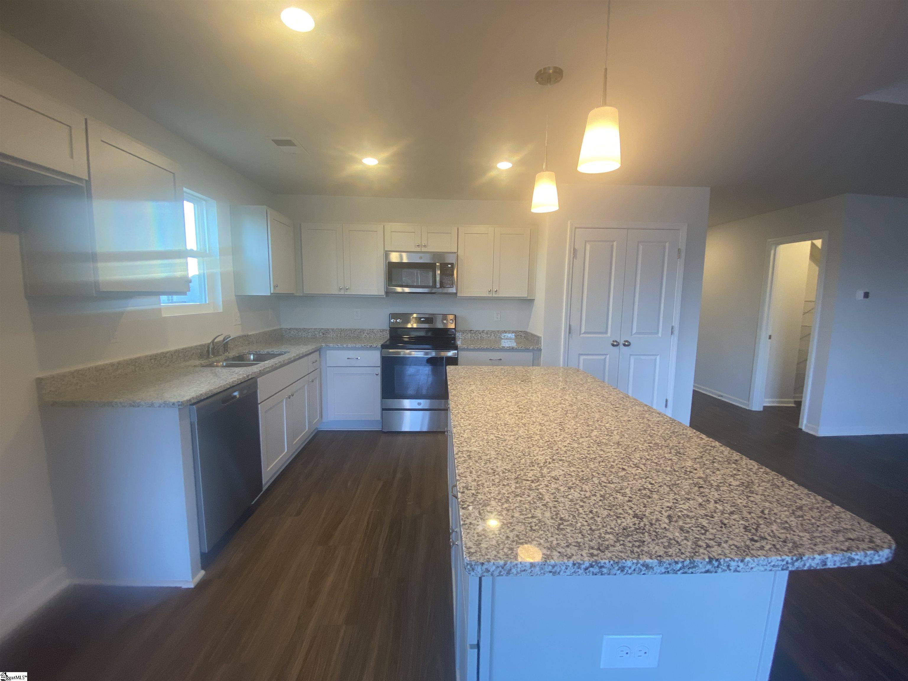 2023 Maggie Acres Road Boiling Springs, SC 29316 - Photo 2 of 22 Gallery Image 2