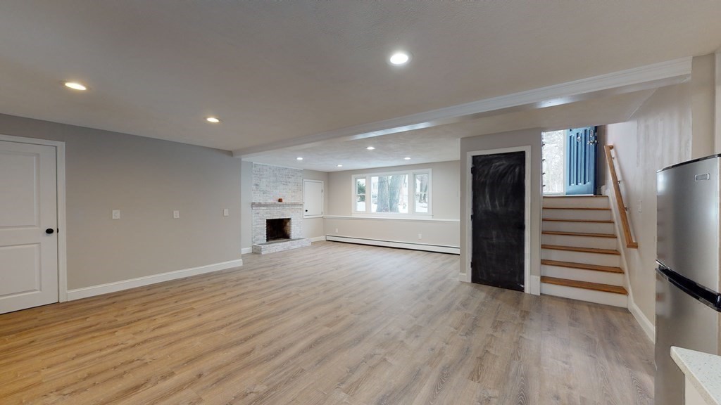 47 Hemlock Road Reading, MA 01867 - Photo 28 of 40