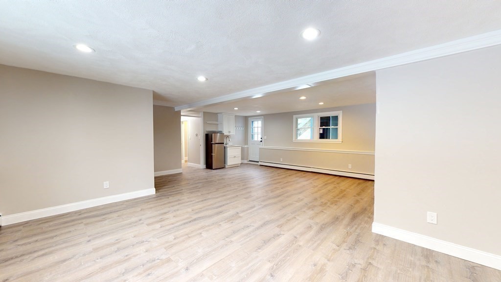 47 Hemlock Road Reading, MA 01867 - Photo 29 of 40