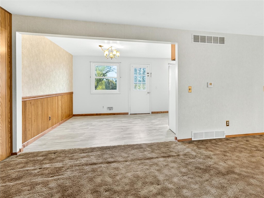 298 Dunbar Road Parma, NY 14468 - Photo 9 of 41