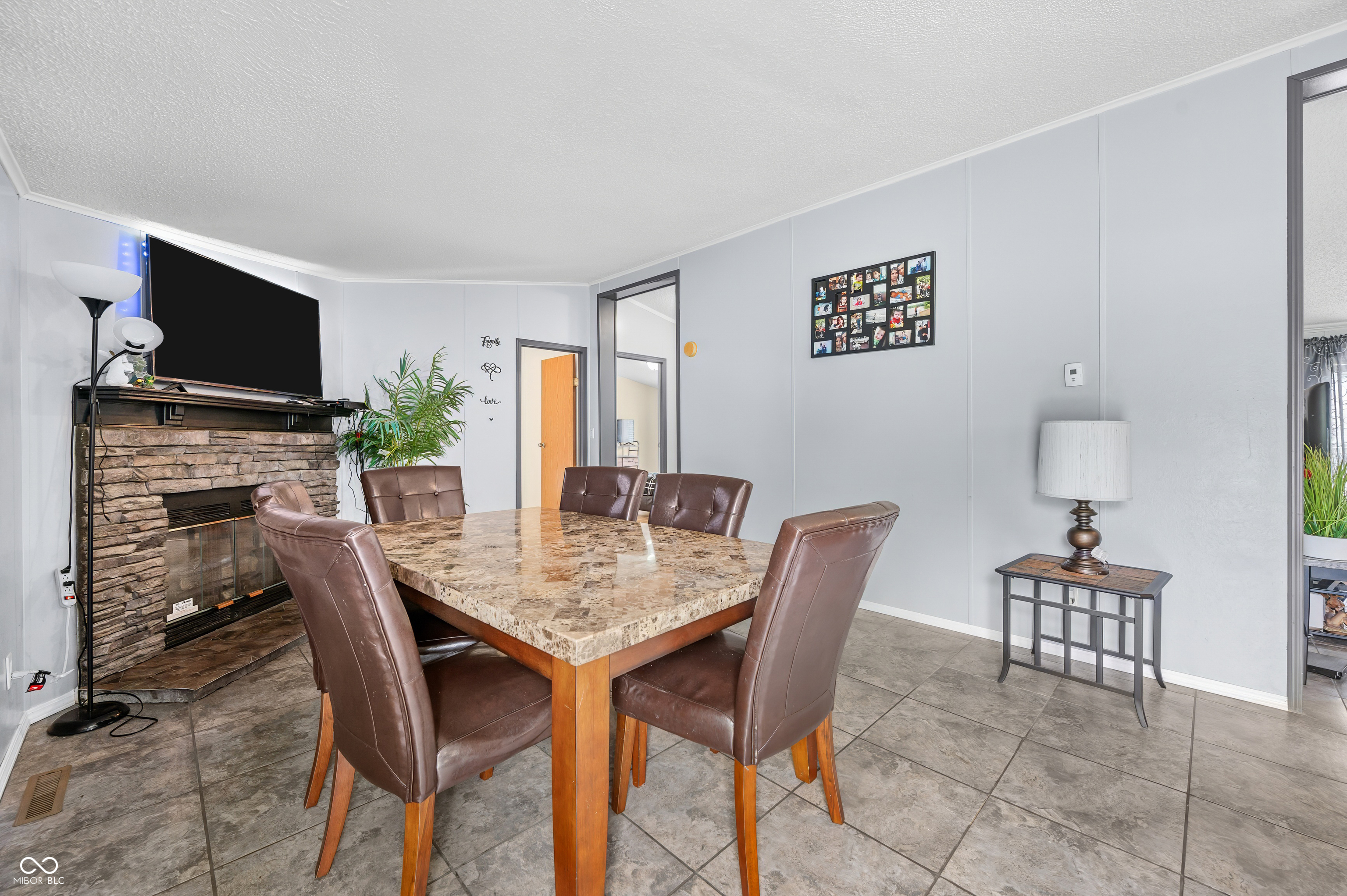 4640 Autumn Ridge Drive Columbus, IN 47203 - Photo 14 of 34 Gallery Image 14