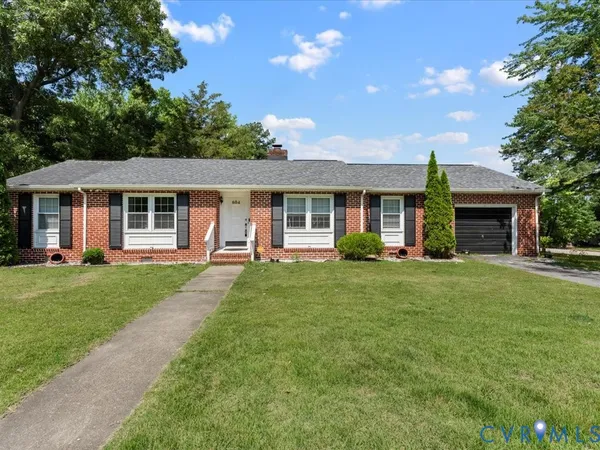 $300,000 | 604 Smithfield Avenue, Hopewell, VA 23860