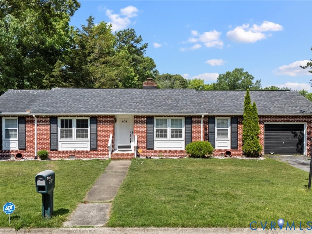 604 Smithfield Avenue Hopewell, VA 23860 - Photo 2 of 21