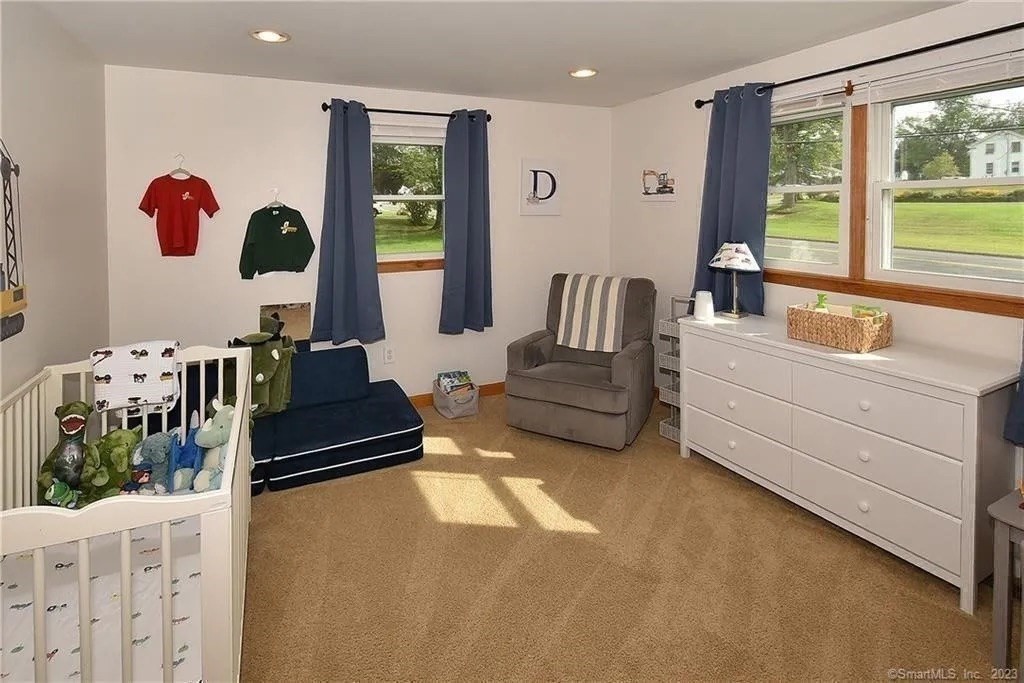 281 Abbe Road Enfield, CT 06082 - Photo 10 of 33 Gallery Image 10
