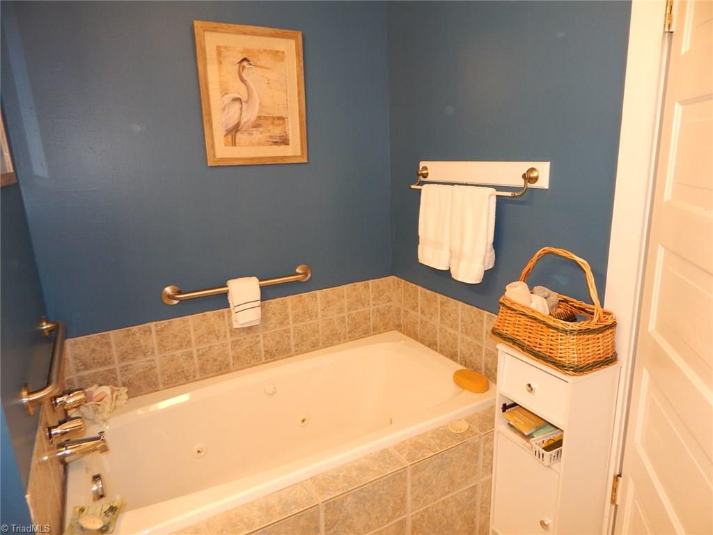 198 Mining Ridge Church Road Elkin, NC 28621 - Photo 18 of 30 Gallery Image 18