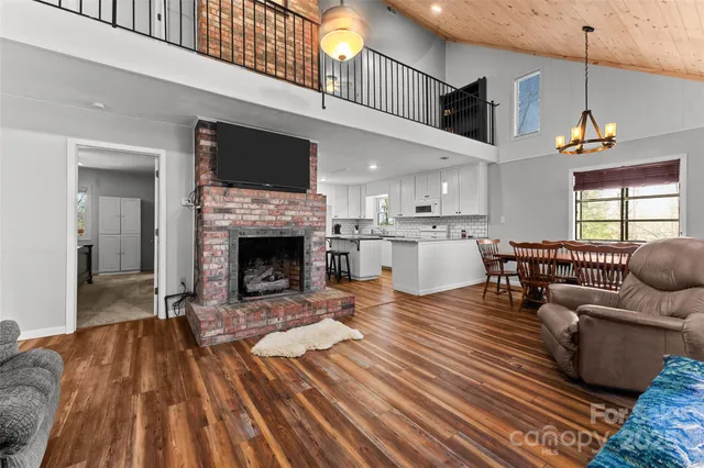 $599,000 | 46 Wahuhu Court, Brevard, NC 28712