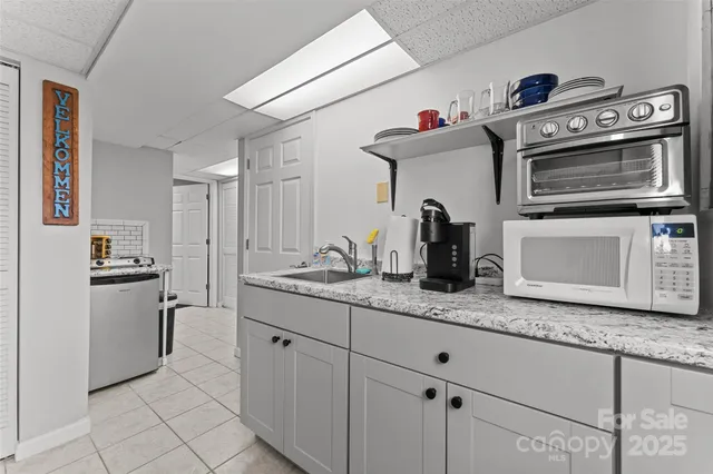 $599,000 | 46 Wahuhu Court, Brevard, NC 28712