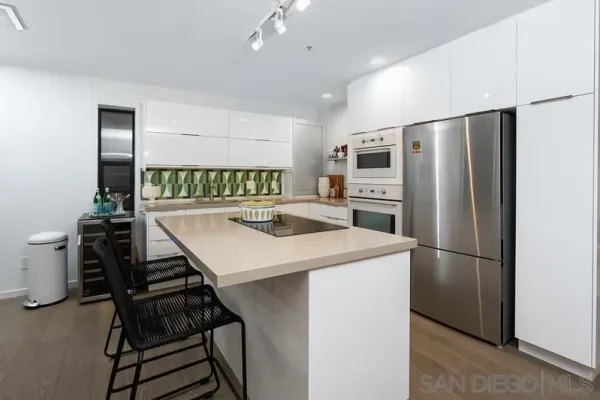 $6,500 | 2130 Vallecitos, Unit 342, La Jolla, CA 92037