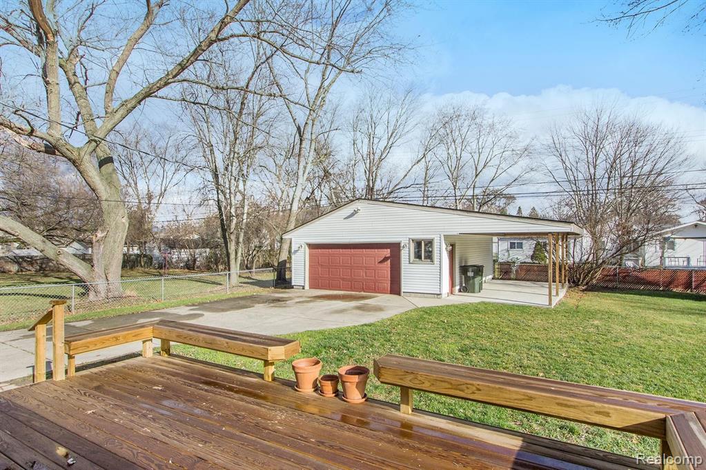 2455 Emmons Avenue Rochester Hills, MI 48307 - Photo 17 of 22