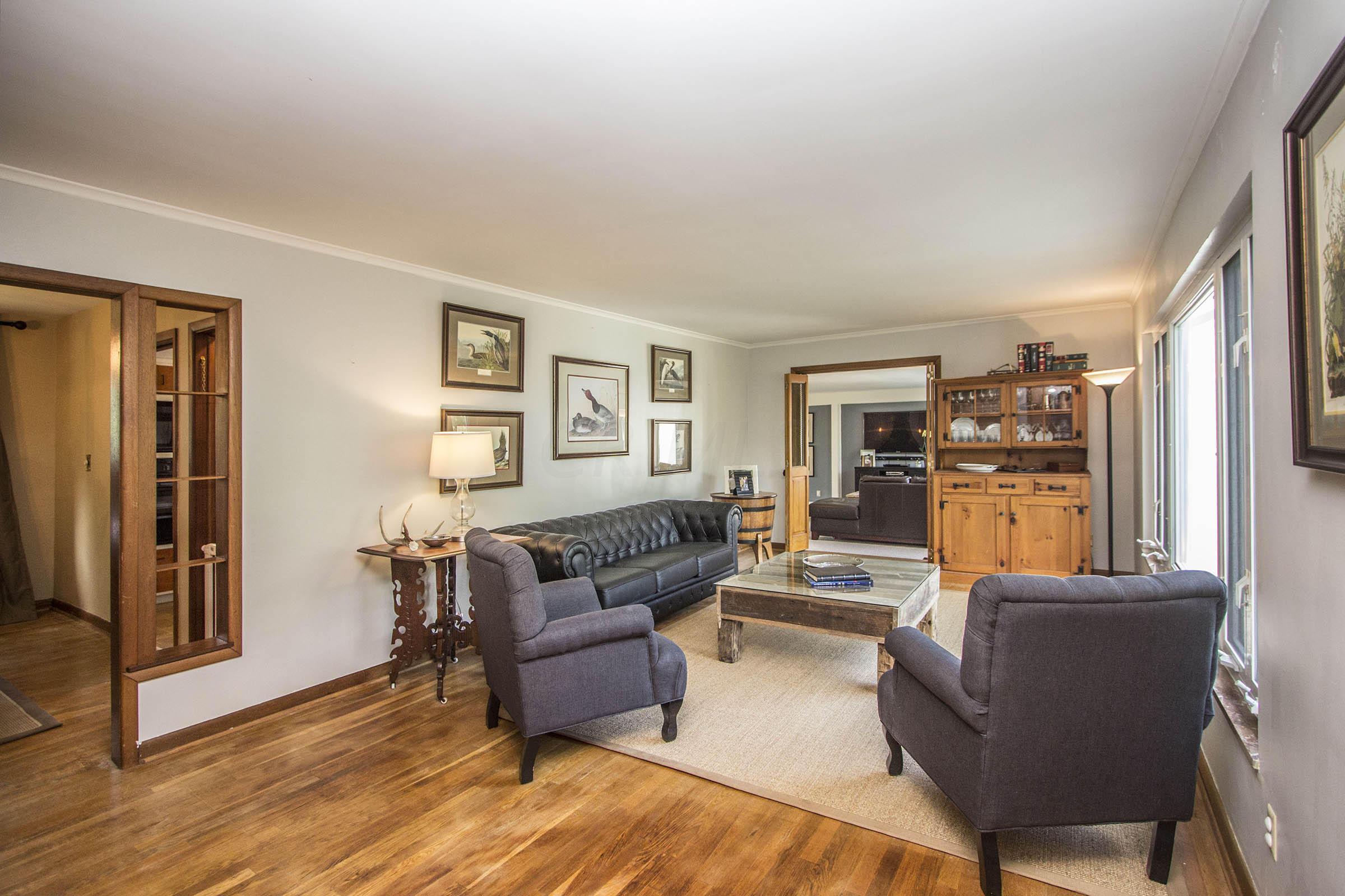 2535 Fishinger Road Columbus, OH 43221 - Photo 4 of 21