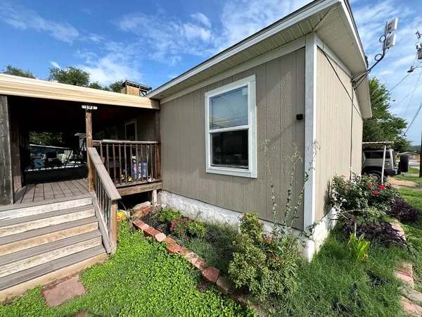 $238,000 | 138 3rd Street, Harper, TX 78631