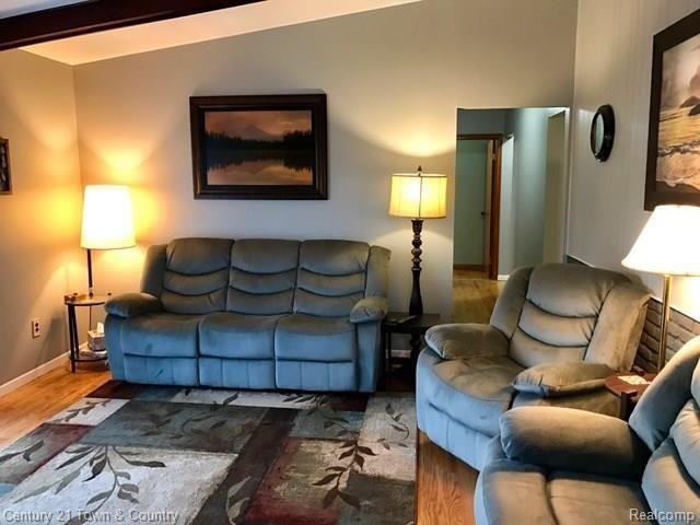 23275 Rochelle Street Macomb, MI 48042 - Photo 14 of 38 15.jpg