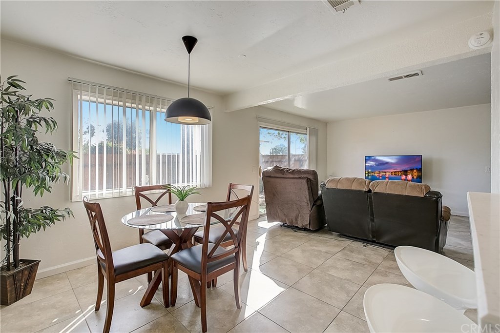 4815 Jackson Street, Unit A Riverside, CA 92503 - Photo 13 of 28