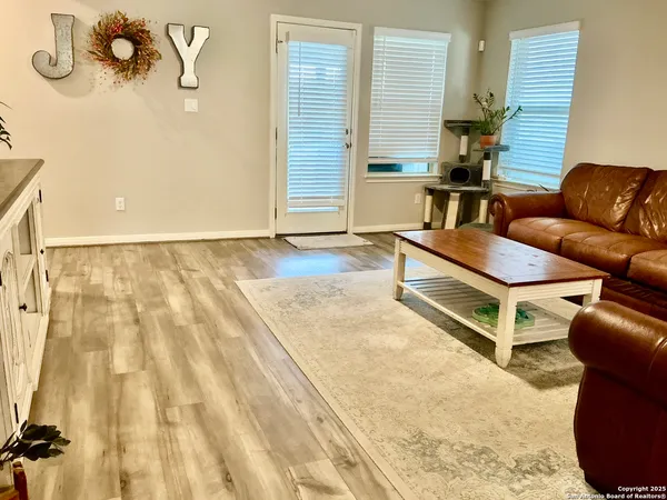 $2,100 | 1540 Arcadian Lily, San Antonio, TX 78245