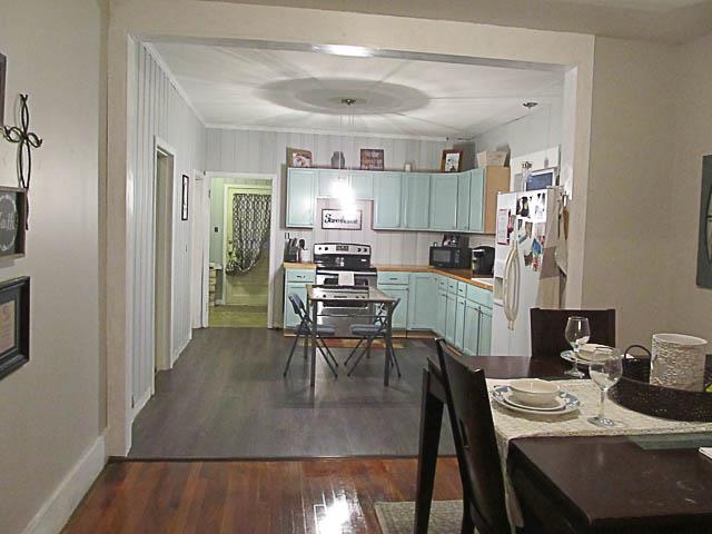 269 South Commerce Road Watertown, TN 37184 - Photo 7 of 23 a view of a dining room with furniture and wooden floor
