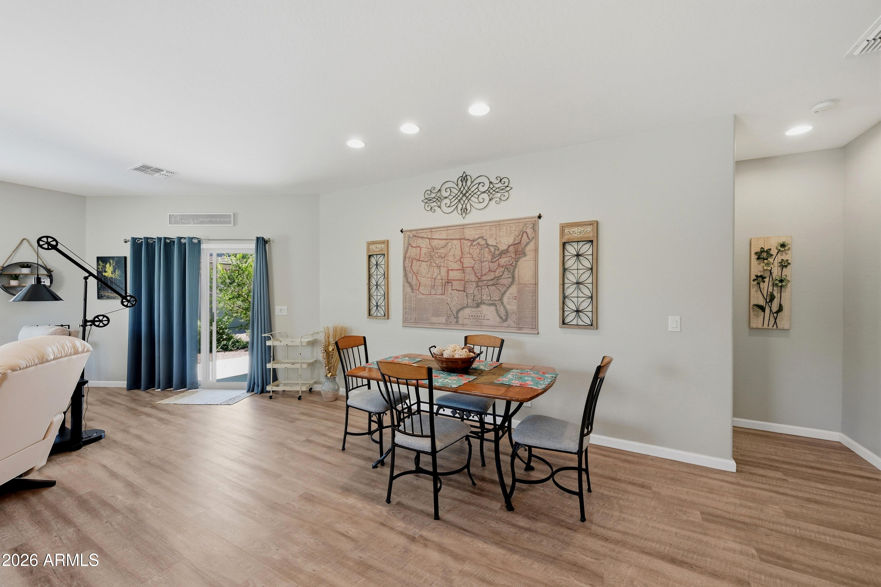 3117 South Signal Butte Road, Unit 525 Mesa, AZ 85212 - Photo 11 of 53 SC525 Dining Area