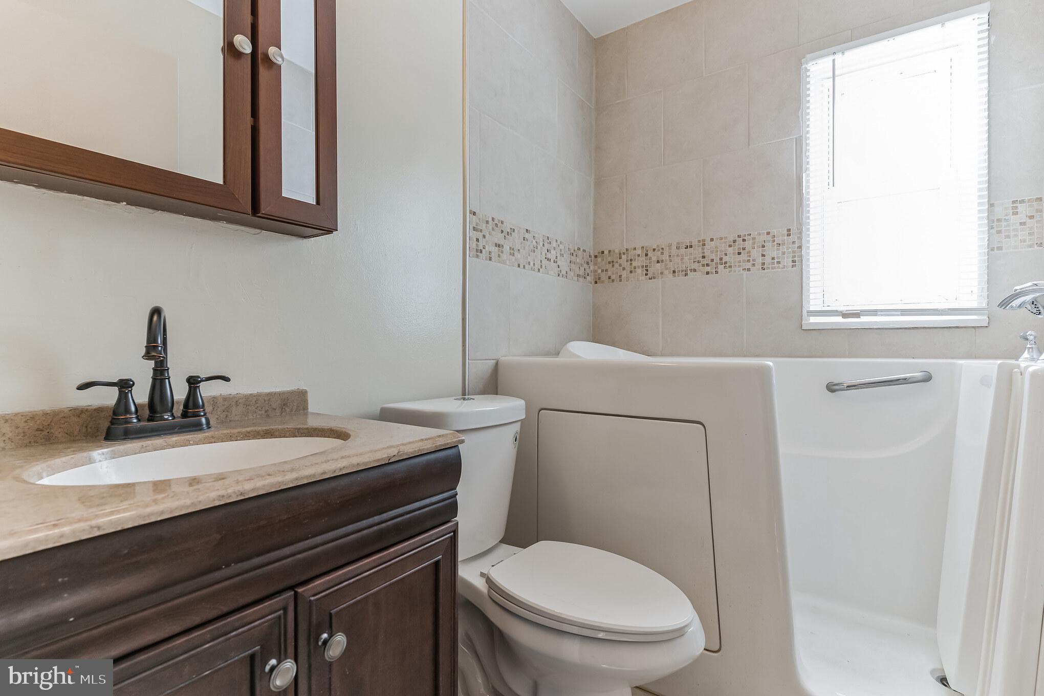 6217 Addison Road Capitol Heights, MD 20743 - Photo 24 of 38