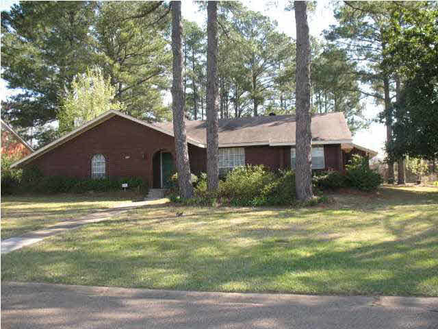 7106 Edgewater Drive Ridgeland, MS 39157 - Photo 1 of 25 Photo 1