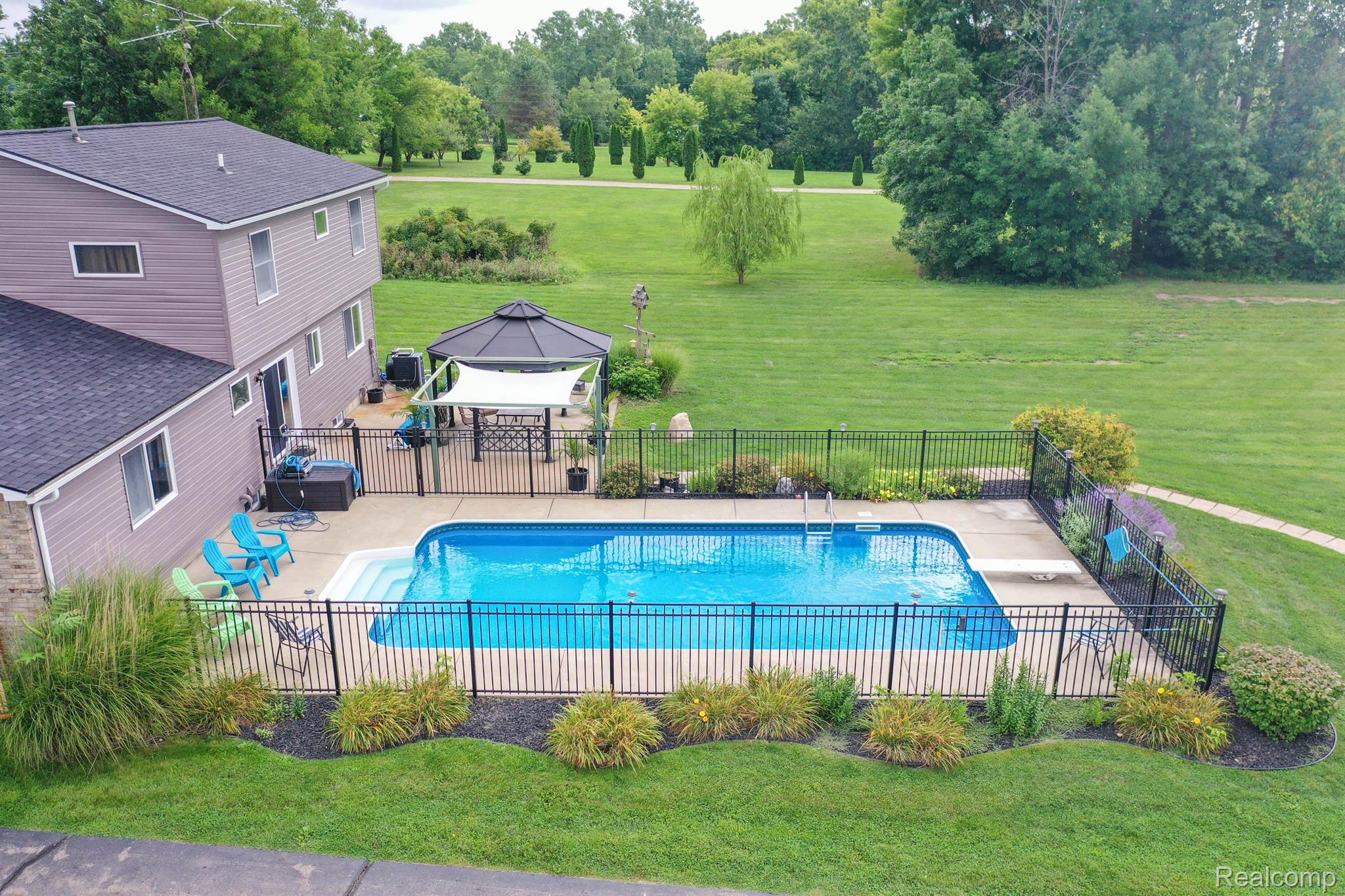 3409 Lahring Road Linden, MI 48451 - Photo 60 of 77 Perfect for Entertaining