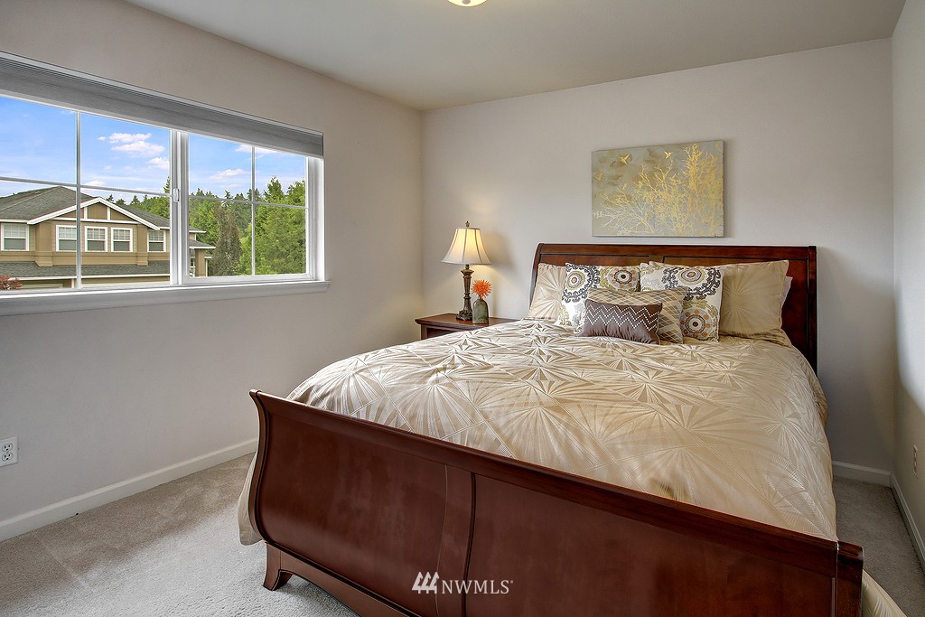 1925 Northeast 35th Place Renton, WA 98056 - Photo 15 of 21 Gallery Image 15