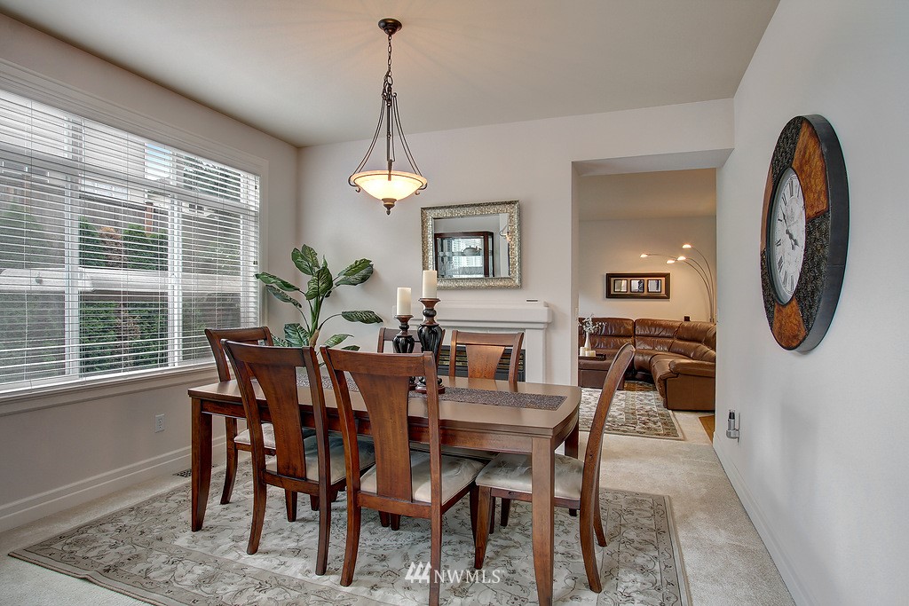 1925 Northeast 35th Place Renton, WA 98056 - Photo 6 of 21 Gallery Image 6