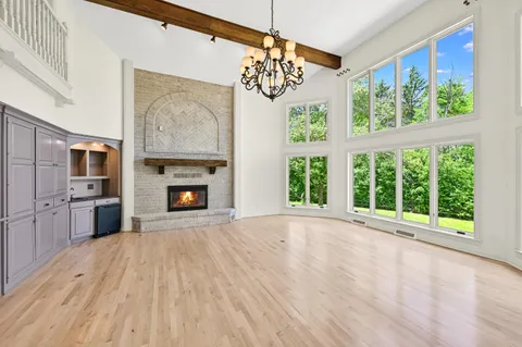 $2,695,000 | 2146 West Columbia Court, Mequon, WI 53092