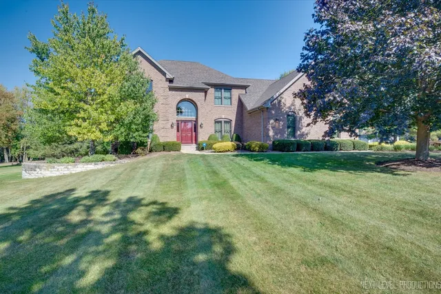 $750,000 | 5N533 Prairie Springs Drive, St. Charles, IL 60175