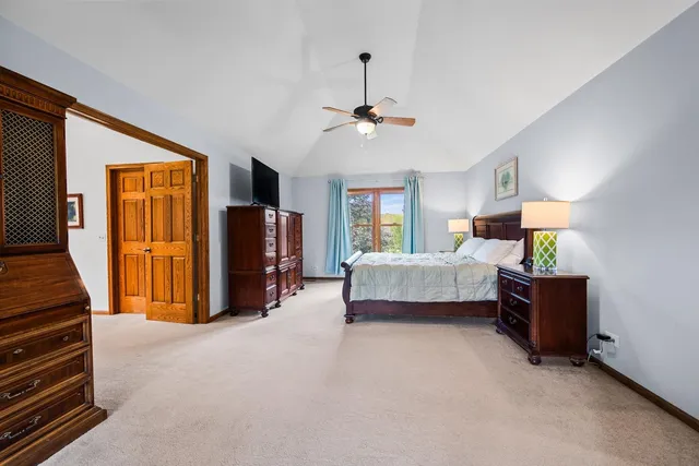 $750,000 | 5N533 Prairie Springs Drive, St. Charles, IL 60175