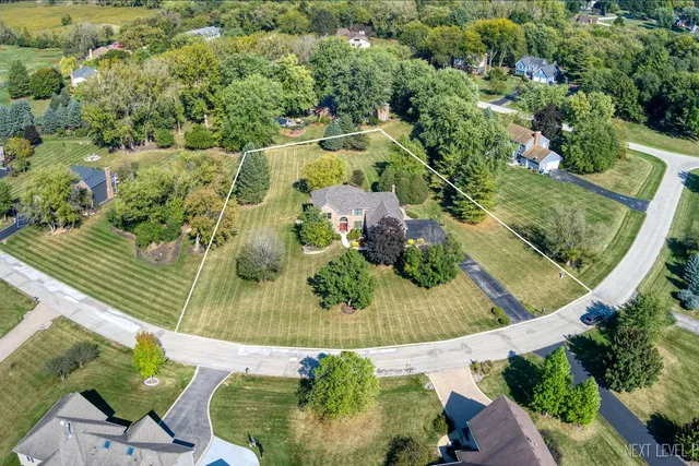 $750,000 | 5N533 Prairie Springs Drive, St. Charles, IL 60175