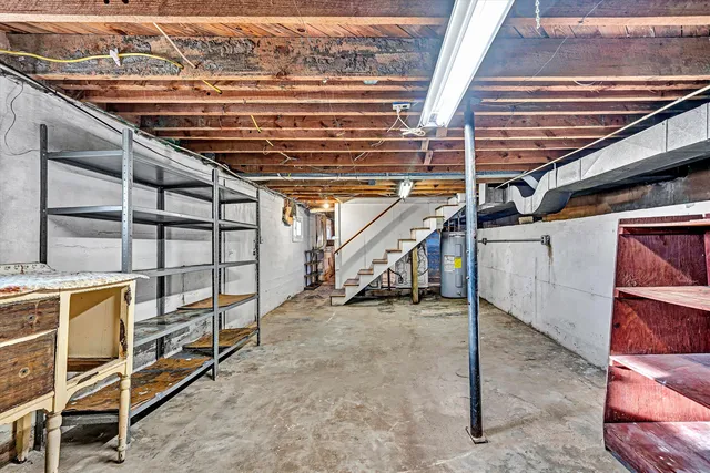 a view of an empty walk in an empty room