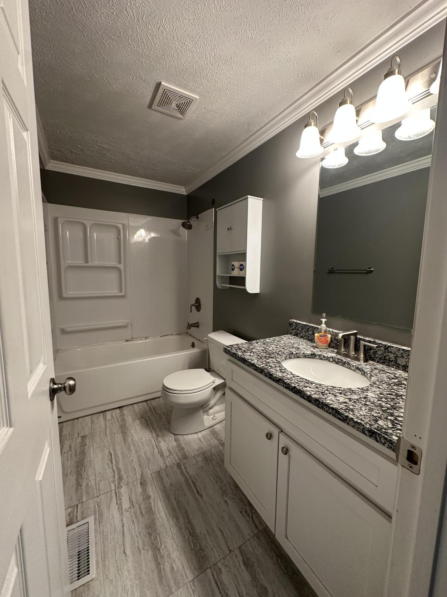 6020 Shull Road Dayton, OH 45424 - Photo 20 of 27