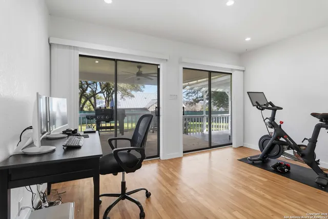 $2,950 | 107 Oak Crest, Canyon Lake, TX 78133