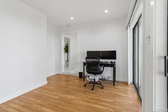 $2,950 | 107 Oak Crest, Canyon Lake, TX 78133