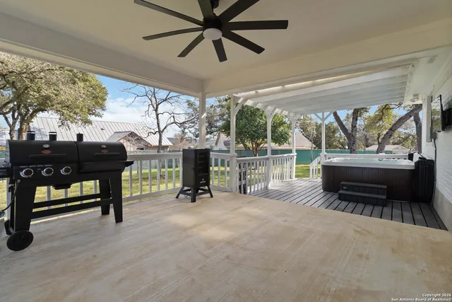 $2,950 | 107 Oak Crest, Canyon Lake, TX 78133