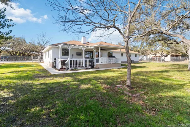 $2,950 | 107 Oak Crest, Canyon Lake, TX 78133