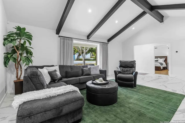 $2,950 | 107 Oak Crest, Canyon Lake, TX 78133