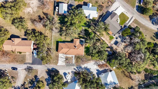 $2,950 | 107 Oak Crest, Canyon Lake, TX 78133