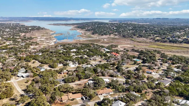 $2,950 | 107 Oak Crest, Canyon Lake, TX 78133