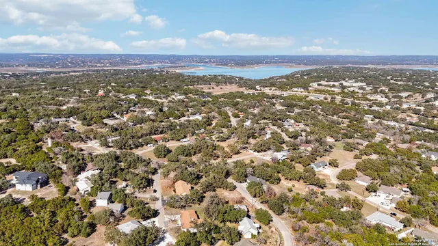 $2,950 | 107 Oak Crest, Canyon Lake, TX 78133