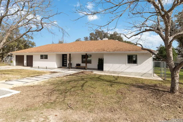 $2,950 | 107 Oak Crest, Canyon Lake, TX 78133